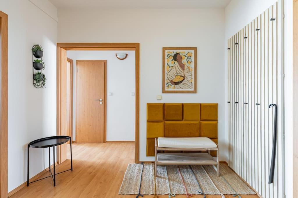 Duna Retreat: City Serenity Bratislava Exterior photo