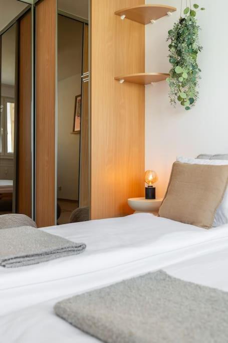 Duna Retreat: City Serenity Bratislava Exterior photo